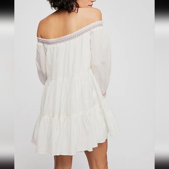 Free People Embroidered Off Shoulder White Floral Mini Dress Size xs - Picture 11 of 12
